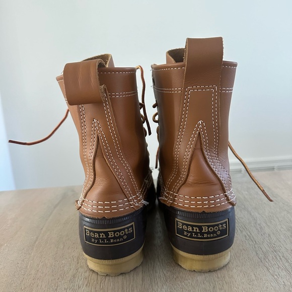 LL Bean - Women’s Bean Boot 8” - Size 8 - Picture 2 of 6